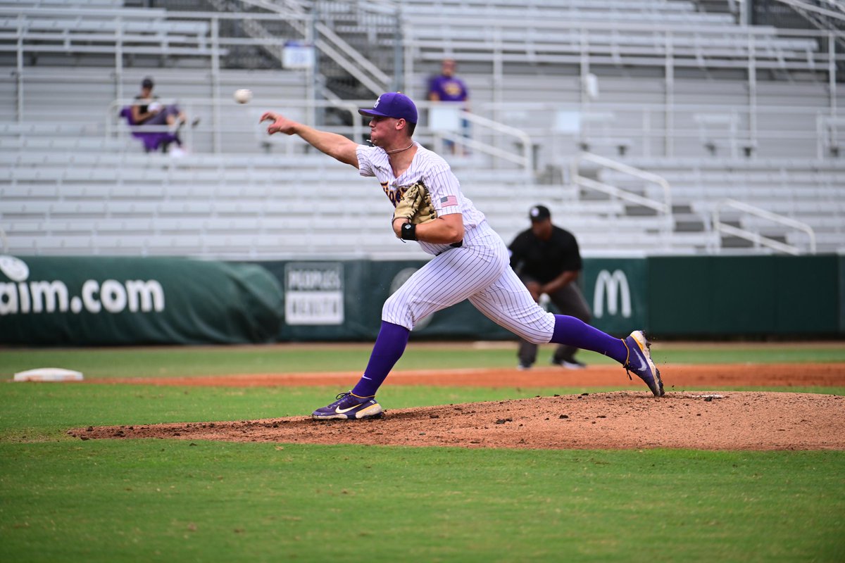 Paul Skenes just threw a pitch 99.7mph

in November …