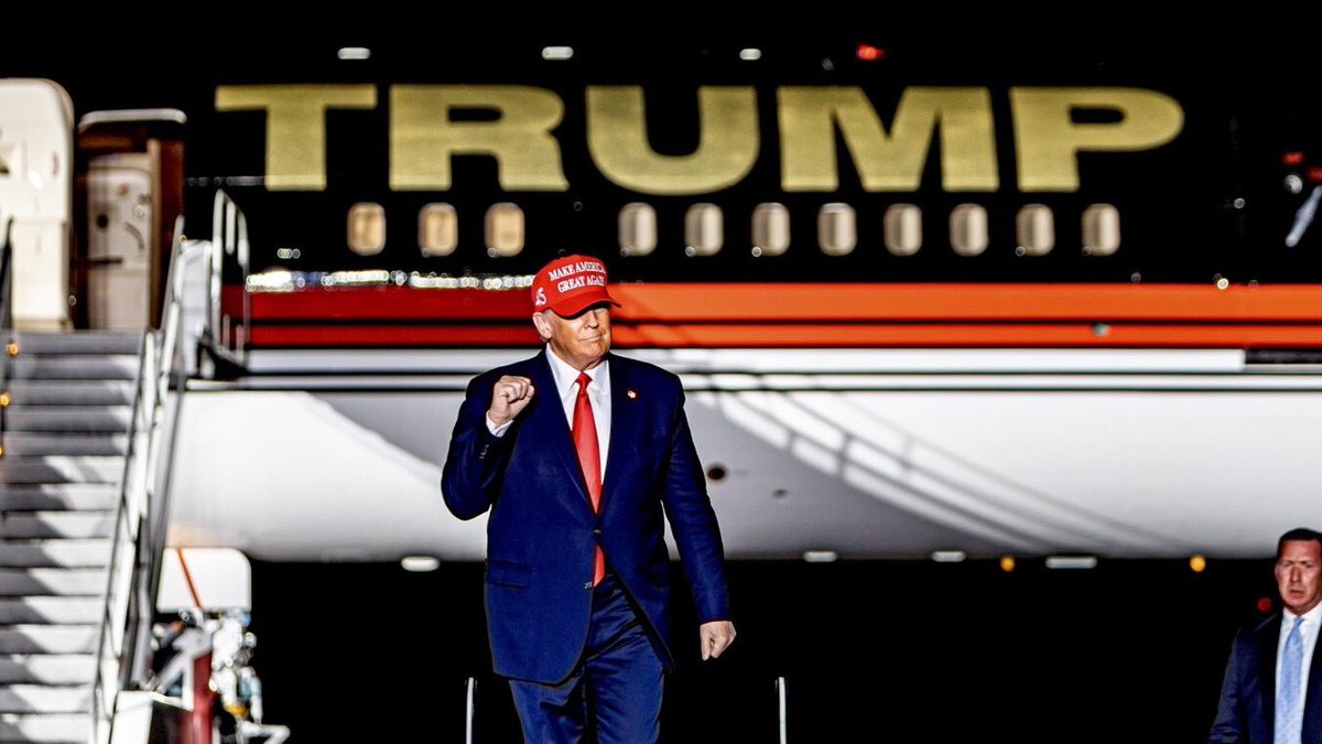 304hunt's tweet photo. Go to a Trump Rally: ✅
Thanks for a great time Mr. President🇺🇸 https://t.co/7mjj74RRai