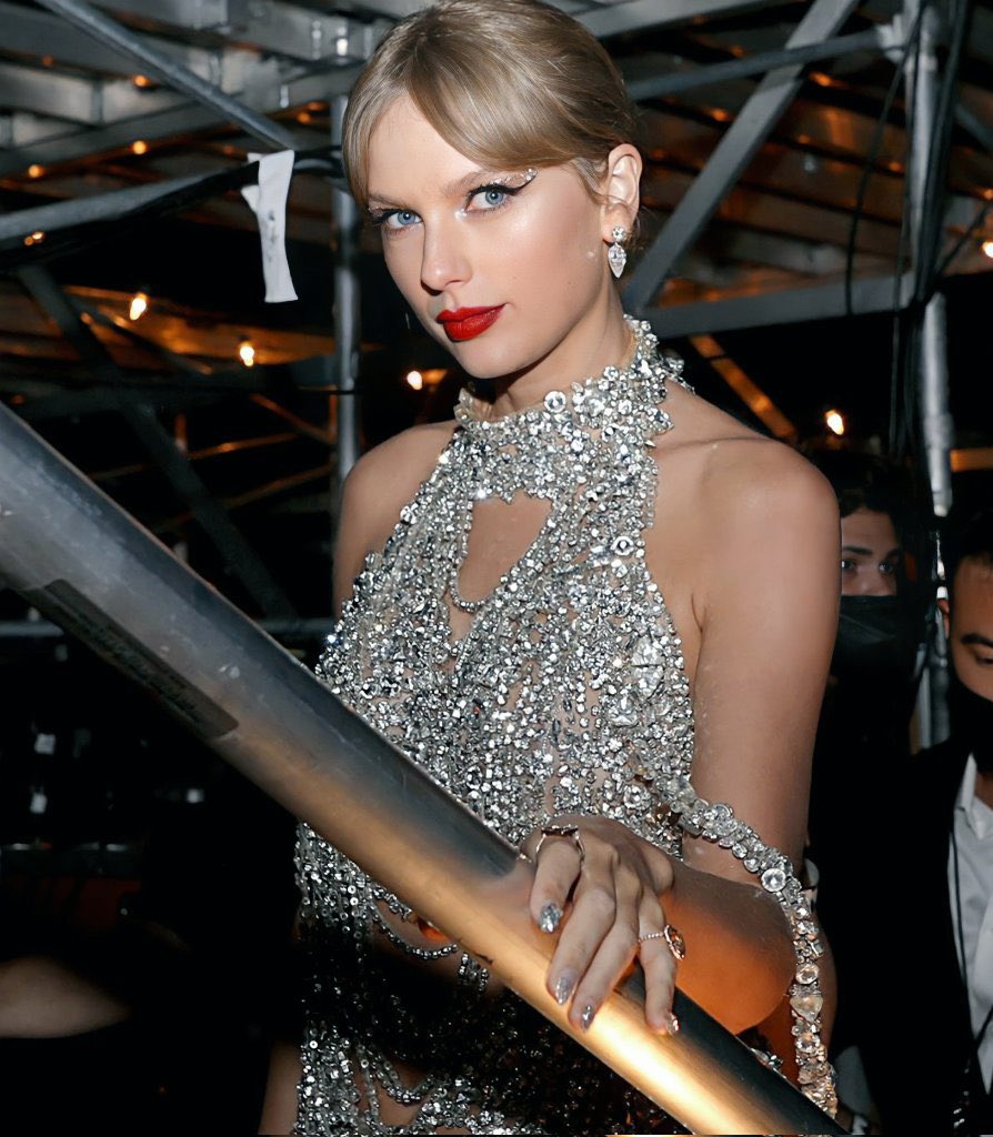 OrganizationTs's tweet photo. 🚨 VOTING PARTY 🚨

PLEASE REPLY AS MUCH AS YOU CAN, THEN RT ALL REPLIES

GOAL: 10000 Replies hahahah

I’m voting for Taylor Swift for Artist Of The Year at the #AMAs https://t.co/nt9hetNF81