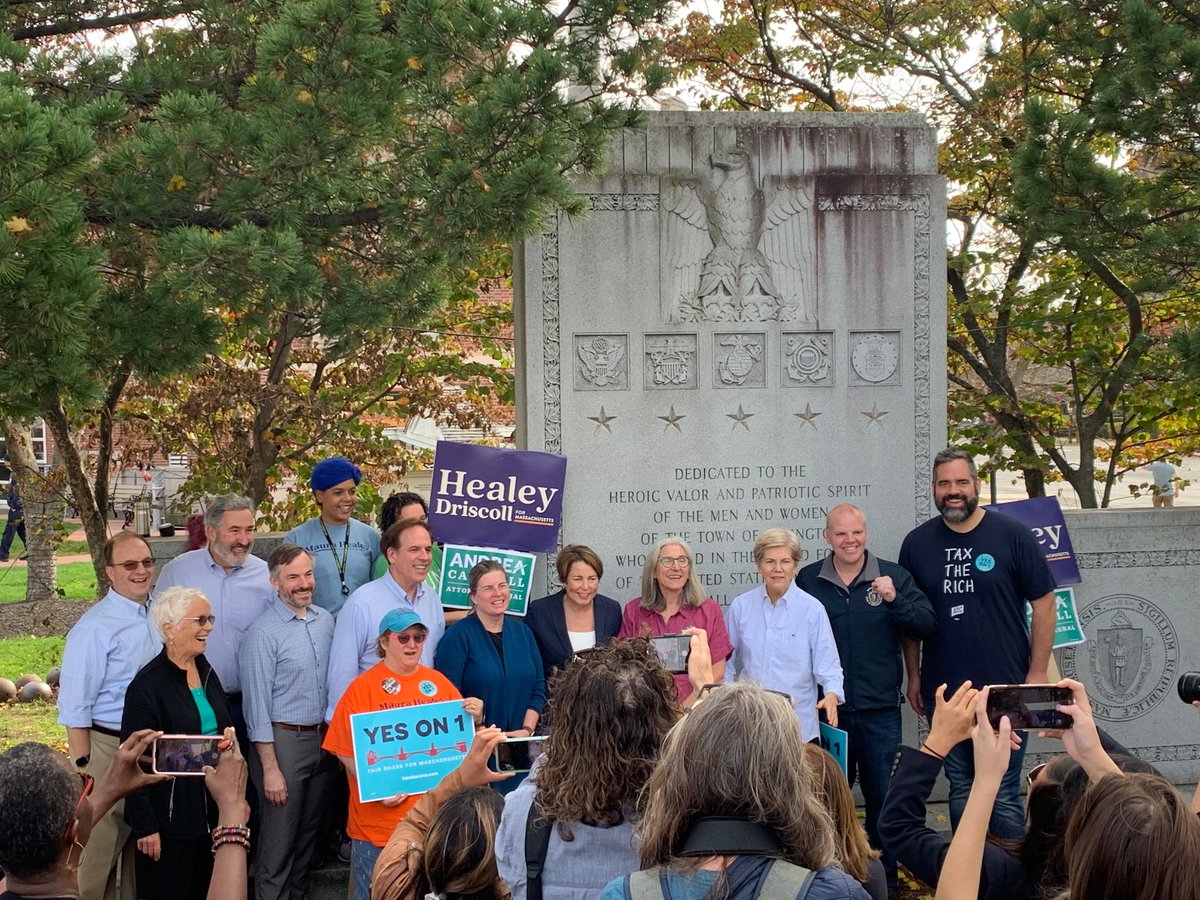 CindyFriedmanMA's tweet image. Great to see so many friends and colleagues in Arlington to rally for @maura_healey! If you haven’t voted early yet, don’t forget to vote on Tuesday! #mapoli
