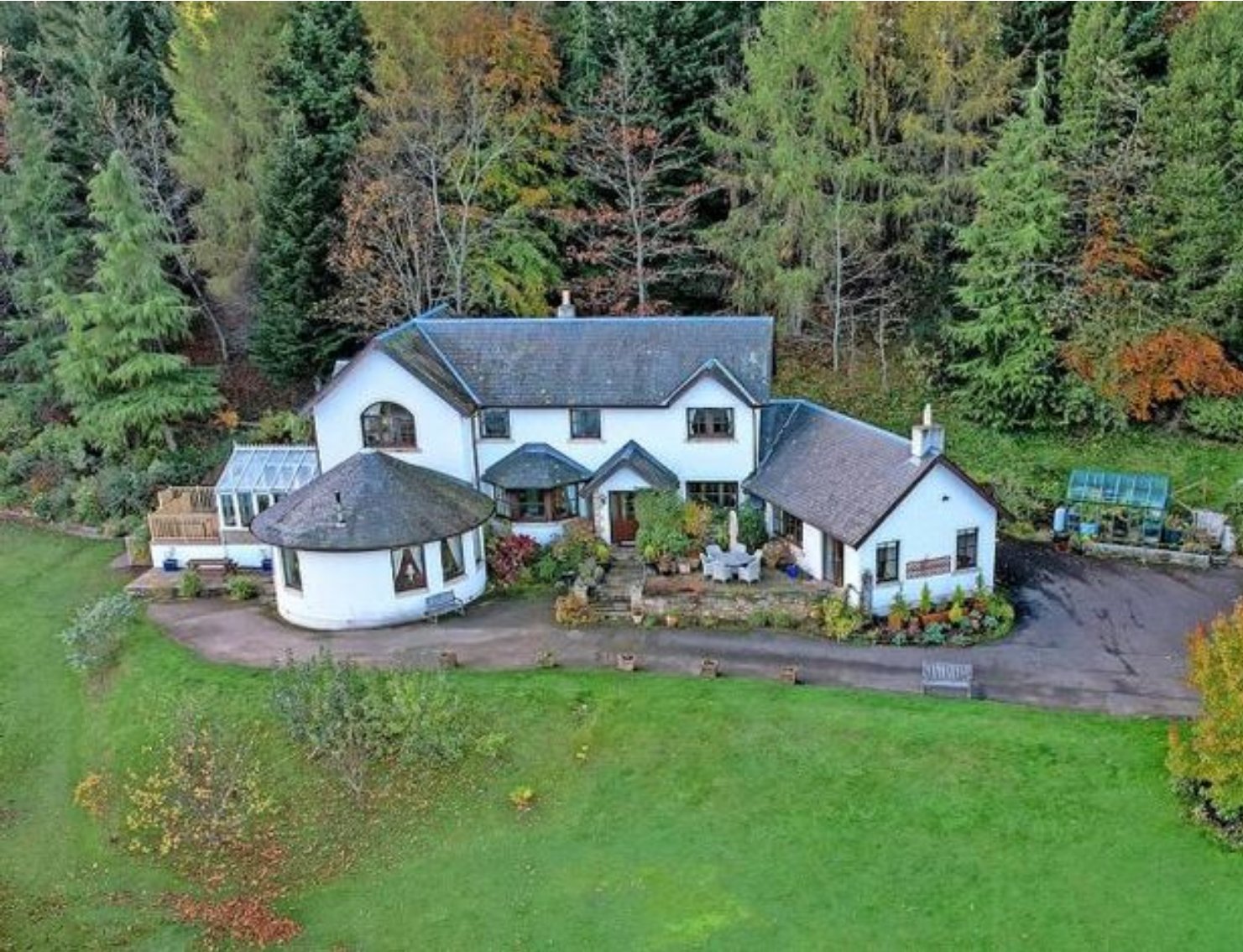 Tyrant Finder U.K on Twitter "James VyvyanRobinson is managing