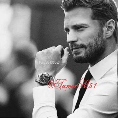 وفي أيسر صدري تقبع قطعة حمراء 
خالية من كل شيء إلا بقايا من الماضي
وكثير من الحنين 
#حرف_مشرد  
#عصيان_الذات