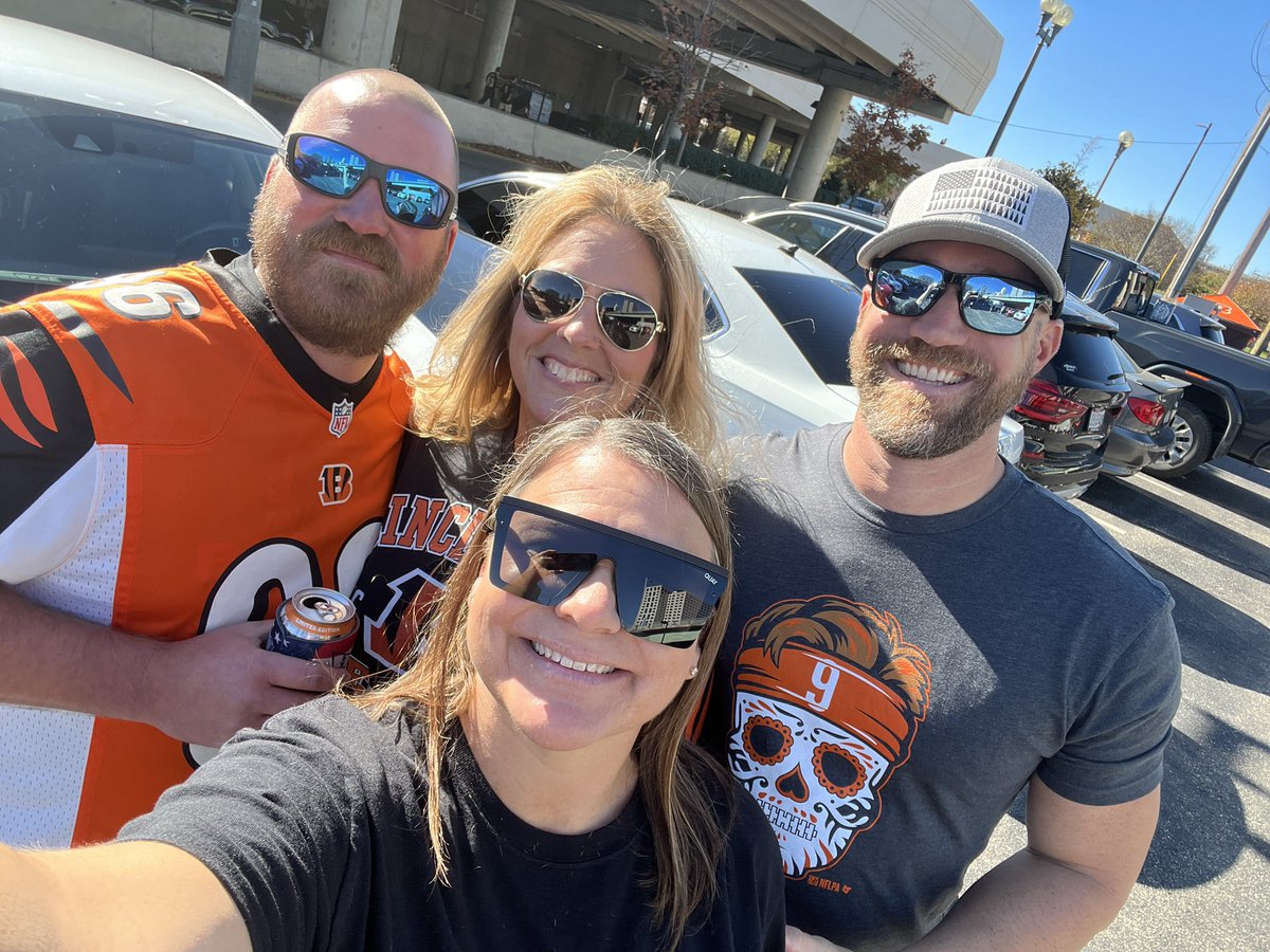 thysell's tweet image. #RULETHEJUNGLE