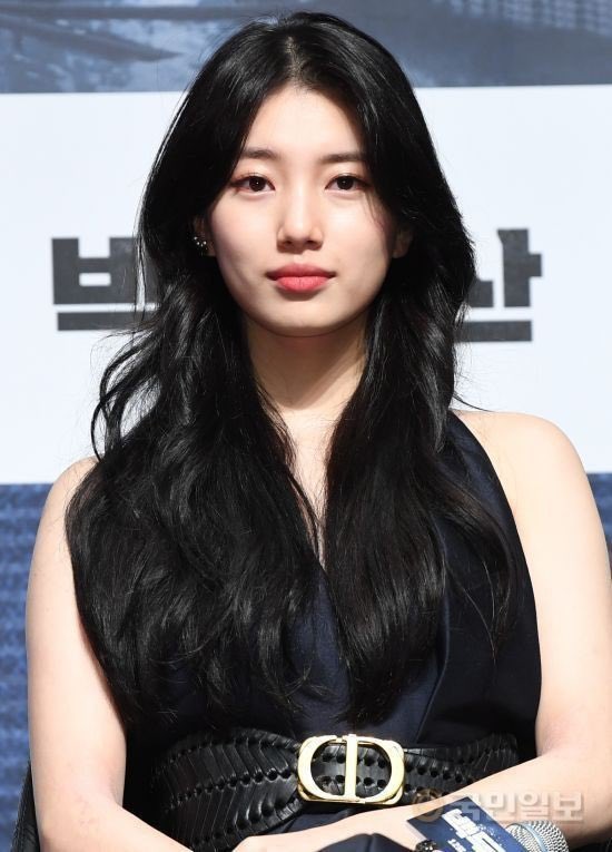 paIomx's tweet photo. 🚨 SUZÉ EM 2022? Fatos que comprovam que SUZY e ROSÉ reataram o relacionamento. https://t.co/caJghXuRvr