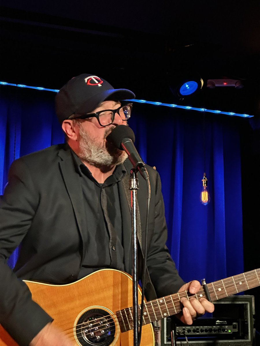 33forevermusic's tweet photo. Great show last night with @steadycraig and the #uptowncontrollers at @cafedunord https://t.co/Sl1mkGxEGw