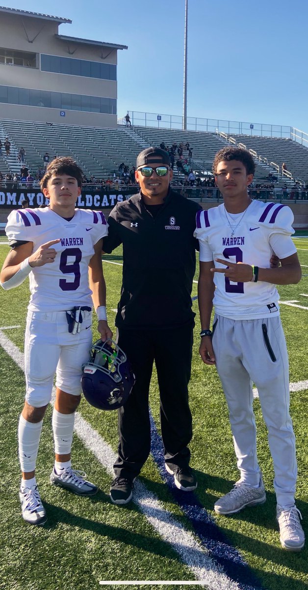 CoachSanchezSHS's tweet image. The biggest BLESSING about this profession, is the RELATIONSHIPS built through it all! These two will always have a special place in my heart along with every other athlete I’ve ever coached. Keep ballin! Love y’all ✊🏽@AmosQwincy @AndrewCisneros_ 

#MoreThanAGame #Relationships