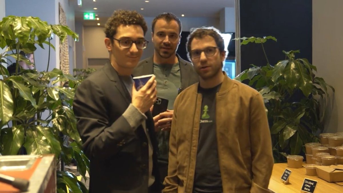 gonna tell my kids this is the Jonas Brothers