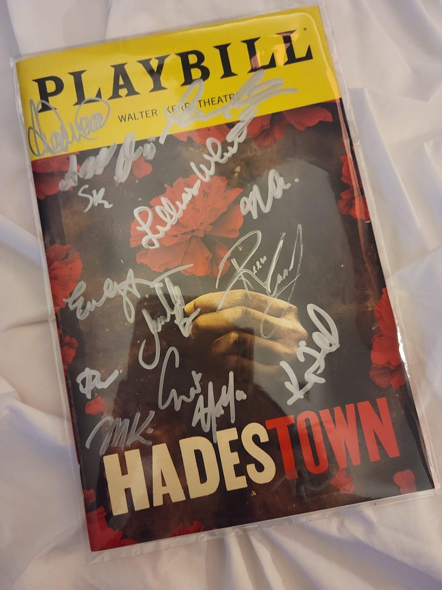 awolfnamedjohn's tweet photo. @seananmcguire So we (my girlfriend and I) finally got to see Hadestown. We knew nothing going in, just the myth it’s based on, and we both loved it. It was so, so good. Thank you so much for bring this show to my life. I even managed to snag her a full cast signed Playbill https://t.co/VnXFaZoUiG