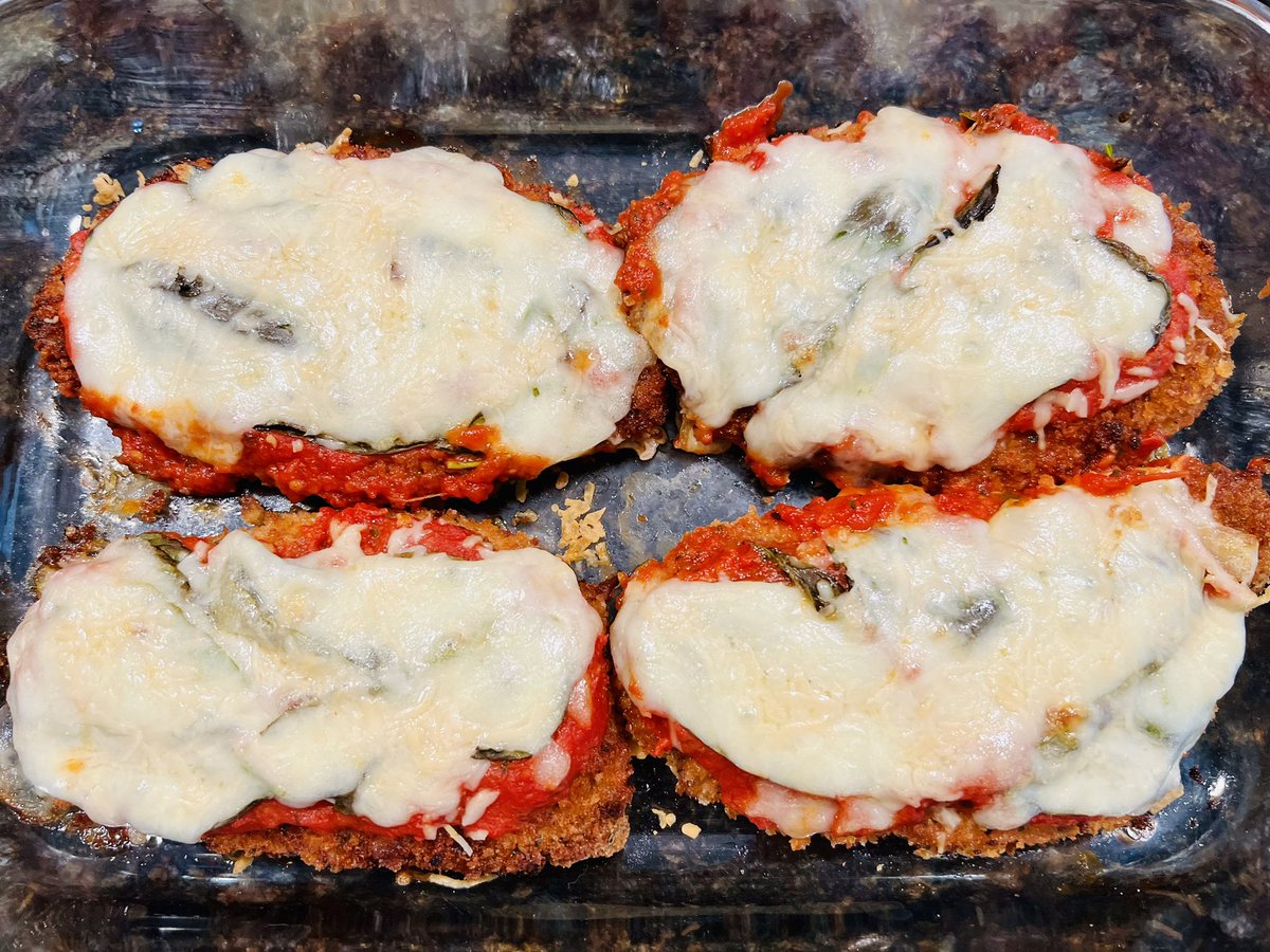 MyThought5nM3's tweet photo. Italian Chicken Parmigiana 😋😋😋 https://t.co/n1lKESxk3x
