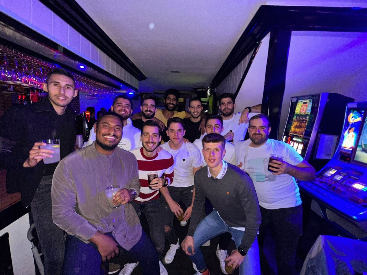 Partido marcado en el calendario como trascendental ya que nos visitó el que era el actual líder de la Liga.. ¡Y no fallamos!

<a href="/aldeadavilaFS/">Aldeadávila Futsal</a> 4-2 Villavieja

Gracias a la toda gente que nos fue a animar, da gusto ver el ambiente que creáis 📢

+3 pts. y asaltamos el liderato 🚀