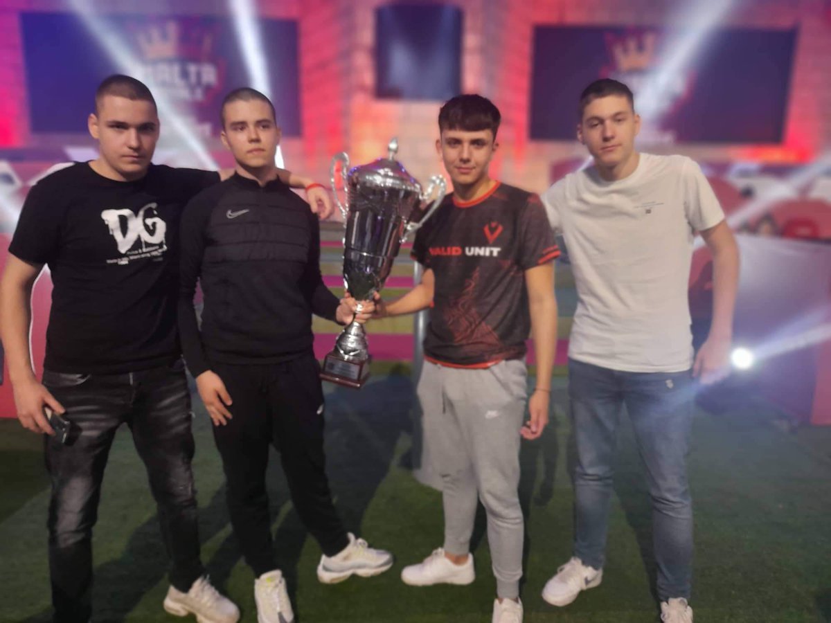 ValidUnit's tweet photo. €2000 EARNED BY @Leytonfn PLACING 2ND PLACE IN PLAYCON MALTA ROYALE 2022!

GGWP👑

#WeAreValid❤️ https://t.co/WIJwKfPYtu