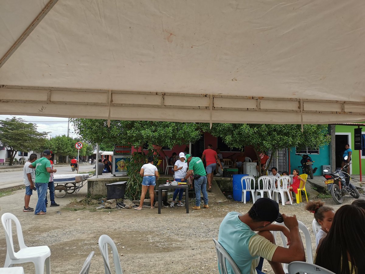 ElBoadismo1's tweet photo. Sigue creciendo el #Boadismo, no es prometiendo es haciendo! En Furatena #SeAcabóLaRosca @BNova53 @NadimaFlorez @Eduardo90979844 https://t.co/mRKPDXA9mW