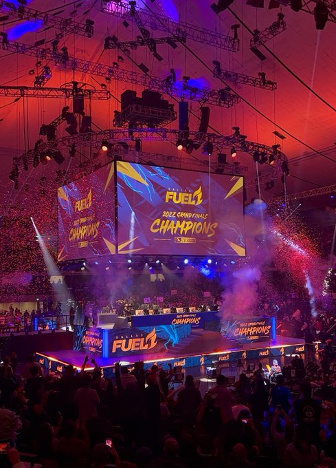 attending the #OWLGrandFinals in anaheim was such a blast! those last maps had me glued to the edge of<a href="/tag/owlgrandfinals"class="tags">#OWLGrandFinals</a>