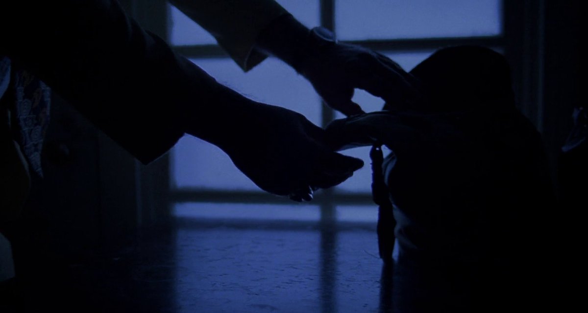 sjmay92's tweet photo. Noir-inspired photography in Blood Simple (1984) Dir. Joel Coen https://t.co/fqo0IEItmN