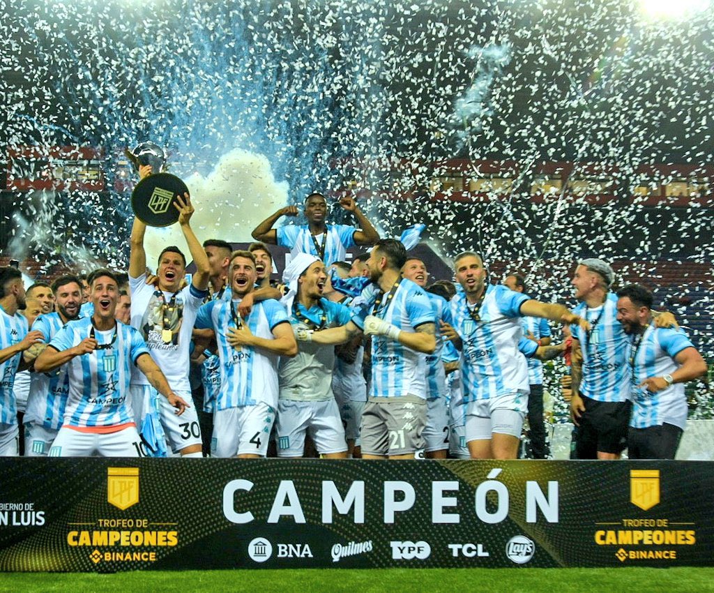 ElMichalito's tweet photo. Cada uno festeja lo que puede https://t.co/gYdXmL24TX
