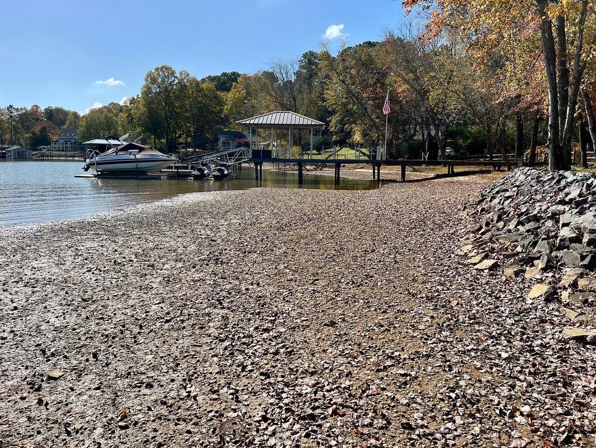 ImaJENation Photography (@jenwebber33) on Twitter photo Despite about 2 inches of much needed rain this weekend, #lakewylie remains very low due to downstream Dam work.  It’s like a desert-scape in our back yard.  #imajenationphotos <a href="/StormHour/">#StormHour</a> <a href="/AlConklin/">Al Conklin WBTV</a> <a href="/wxbrad/">Brad Panovich</a> <a href="/CRFRiverkeeper/">Catawba Riverkeeper</a> Despite about 2 inches of much needed rain this weekend, #lakewylie remains very low due to downstream Dam work.  It’s like a desert-scape in our back yard.  #imajenationphotos <a href="/StormHour/">#StormHour</a> <a href="/AlConklin/">Al Conklin WBTV</a> <a href="/wxbrad/">Brad Panovich</a> <a href="/CRFRiverkeeper/">Catawba Riverkeeper</a>