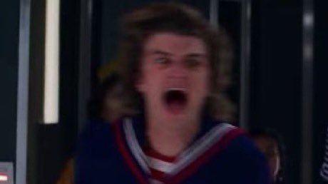 caseohcore_'s tweet photo. @Stranger_Things i don’t know what emotion to feel right now https://t.co/NYfHhBhCH4