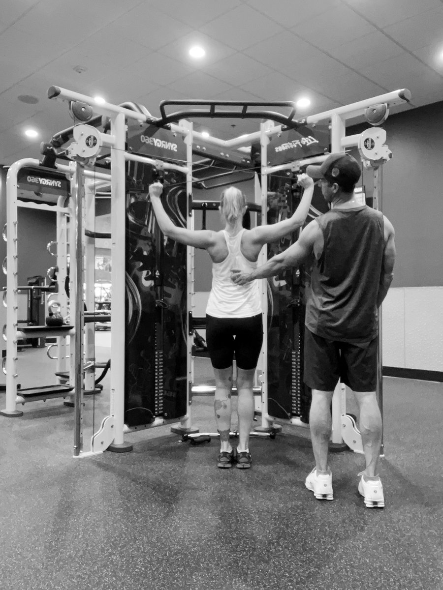 Hey Friends of Fitness!! 
We have a VIP program for personal trainers, fitness instructors and partner businesses such as yoga studios, health clubs, gyms and athletic centres. Members of I’ll receive 20% off all online and in-store. 
Contact us to learn more!