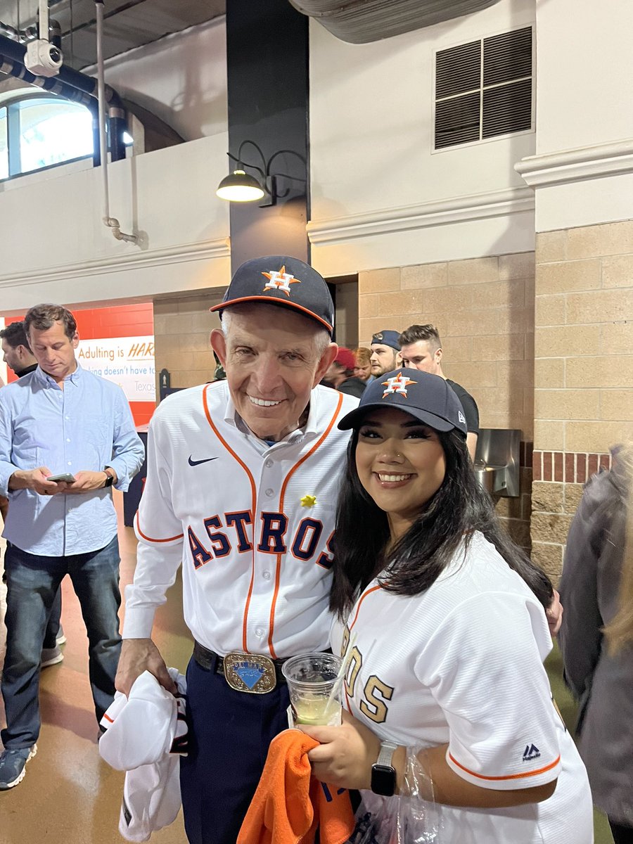 World Series Vibes wit the loml 🤘🏼🧡