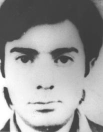 #DetenidosDesaparecidos 🌹
¿Dónde está José Alberto Salazar Aguilera?

23 años, soltero, ex estudiante de la U. de Chile, Sede Temuco, militante del MIR, detenido el 22 de noviembre de 1974 por 5 agentes del Servicio de Inteligencia de la Armada.

¡Ni perdón ni olvido!