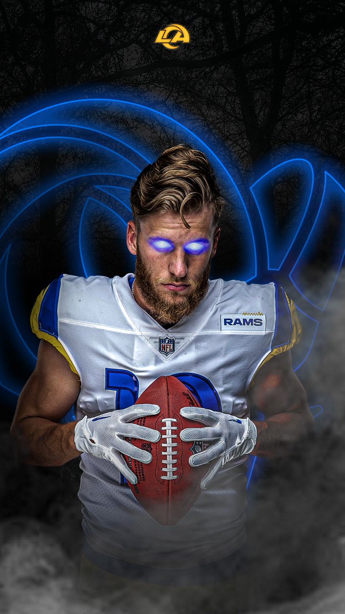 SplitImage86's tweet image. I can't believe he ran the ball on 3rd down with a minute left first Brady you get a first down it's game over pathetic! 😢