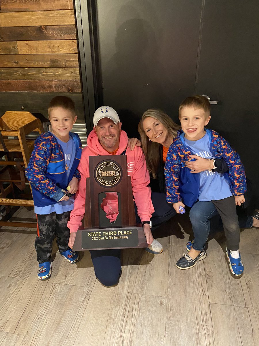 Billish12's tweet photo. Thank you to all of the families that allow us coaches to do what we do—especially mine! https://t.co/iURC0WBBbv