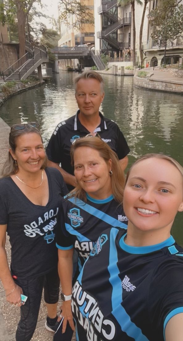 Jennifer Kerr tweet media