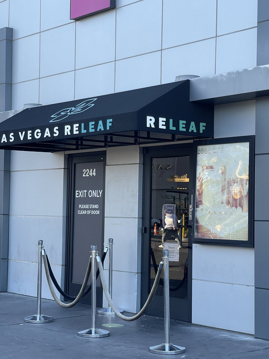 BudVizion's tweet photo. @LVReLeaf on Sahara #Vegas not a bad option and has great parking!  You could always park @SAHARALasVegas gamble then walk across the street get #Cannabis get high go back gamble or stay at the resort!  Otherwise you could park in the @McDonalds lot.  Bus stop to on strip close. https://t.co/Y8PoX0yOWL