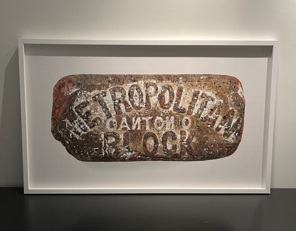 citybonez's tweet photo. Metro Block 40x24 💫 Editions of 20 printed on Fine Art paper, custom framed w/UV protective art glass. 

#homedecor #interiordesign #history #decor #torontopast #interior #home #architecture #torontohistory #toronto #antique #heritage #canadian #canadianheritage https://t.co/xeeNl6oCrt