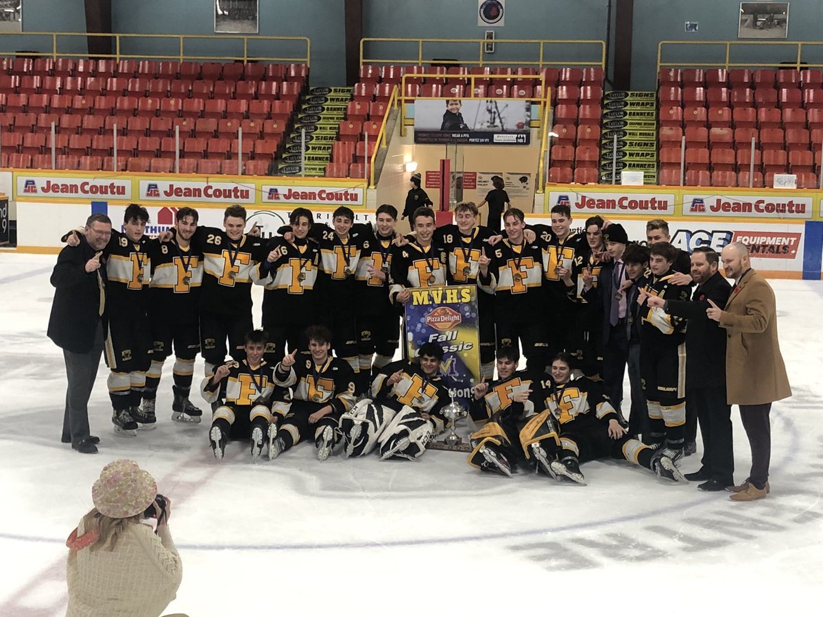 FHS Riverview Ford Black Kats Mens Hockey Program (@fhsblackkats) on Twitter photo 