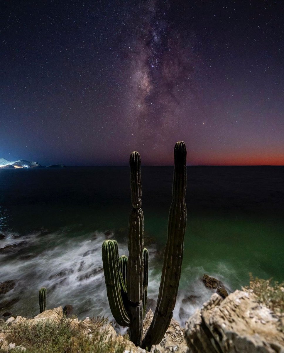 AlfonsoDurazo's tweet photo. No es por presumir, pero los extraordinarios paisajes que ofrece #Sonora, son dignos de admirarse ante los ojos de todo el mundo. 
Les comparto esta excepcional postal, captada por 📸@GGerardox2 .

¡Excelente domingo para todas y todos!

#TierraDeOportunidades 
#APasoFirme https://t.co/YfYhOj21RE