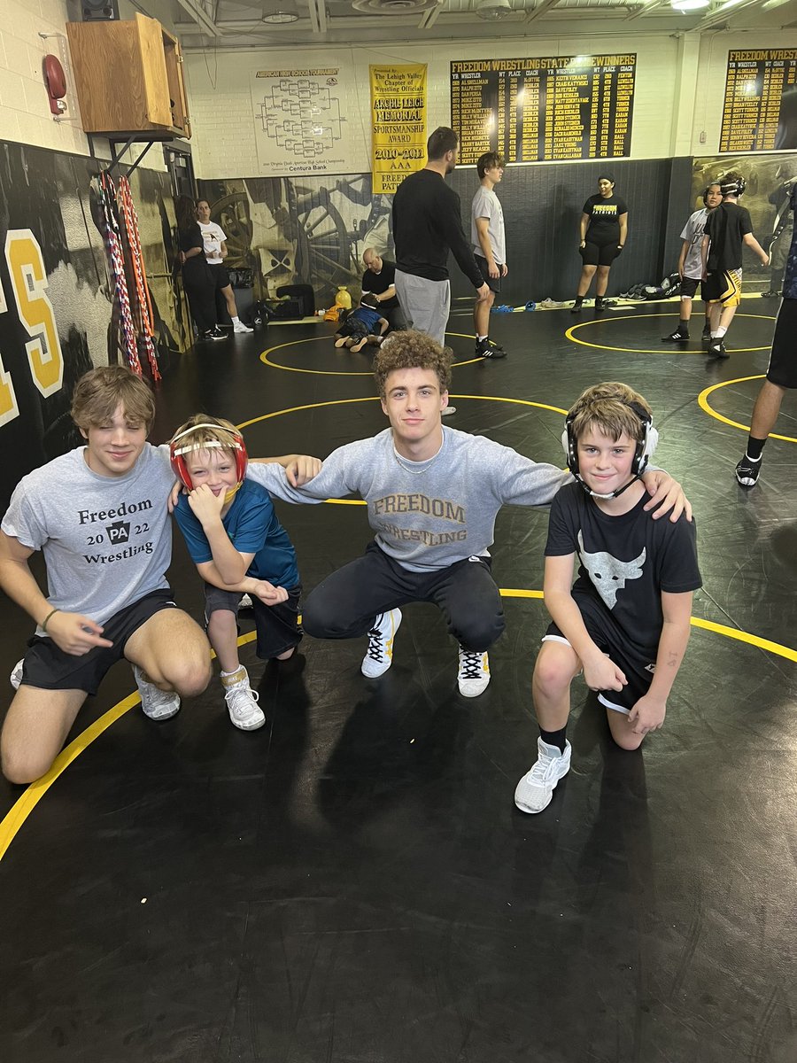 FHSWrestlingPA's tweet photo. Proud of all these high school athletes! The clinic today was a huge success! Big thanks to coach @MicheleLaubach1  and her @FHSgirlswrestle for helping out today along with coach @JacobRetos! #BuiltByBethlehem #FreedomFamily  #OneProgram @BASDMsSage @fhssportsBASD @BasdFreedom https://t.co/jlsALrR4RC