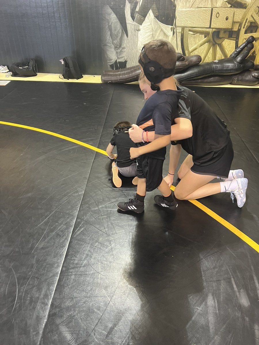 FHSWrestlingPA's tweet photo. Proud of all these high school athletes! The clinic today was a huge success! Big thanks to coach @MicheleLaubach1  and her @FHSgirlswrestle for helping out today along with coach @JacobRetos! #BuiltByBethlehem #FreedomFamily  #OneProgram @BASDMsSage @fhssportsBASD @BasdFreedom https://t.co/jlsALrR4RC