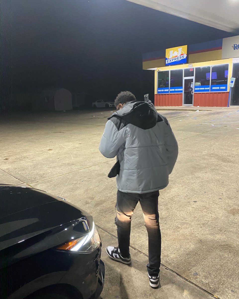 Been layinn low too long, now im above all my haters . 🤧