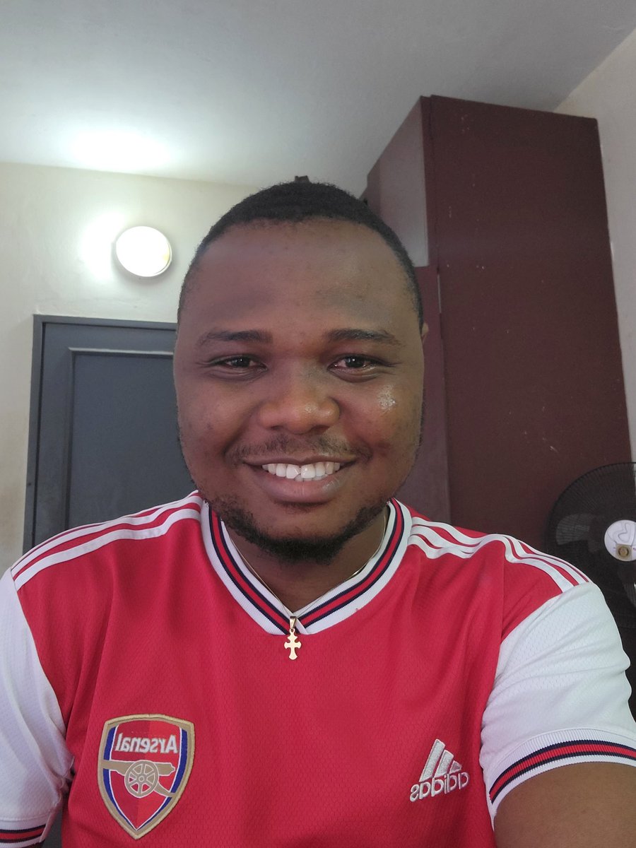 BahmeJoseph's tweet photo. I'm always intentional wearing this on 😁🥰❤
It's us or no one else....
Feels good to be here 🤣🤣🥰😁❤
.#Gunners_for_life❤❤❤ https://t.co/S7b45b1WYv