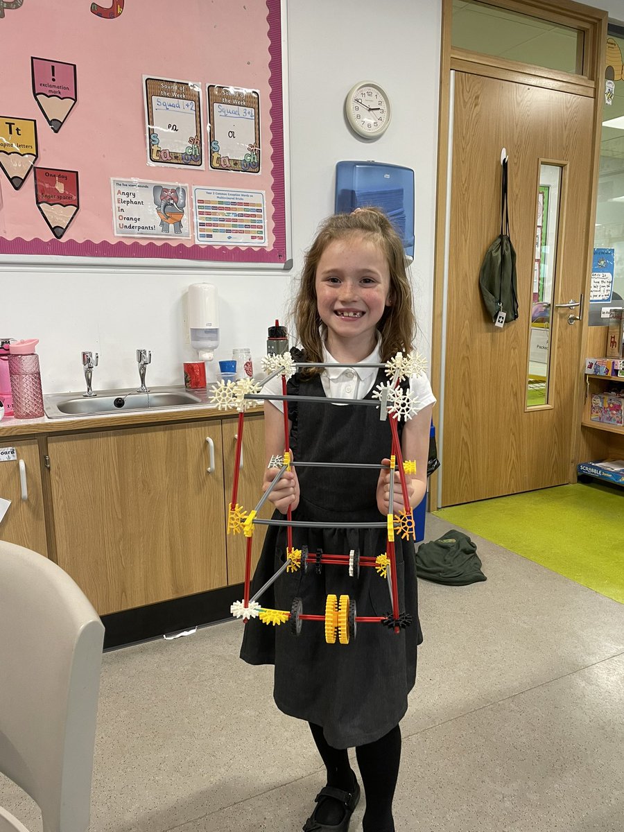 For Friendship Friday this week we were working together to show our creativity in a variety of ways. <a href="/Greenbraeschool/">Greenbrae School</a> 🎨🧩