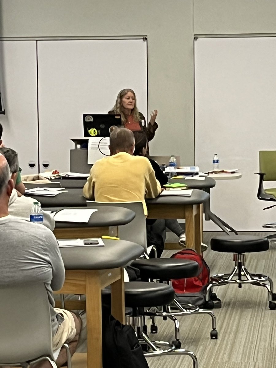 laschrodt's tweet photo. Wrapping up Course 1 of  @APTA_Geriatrics Balance &amp; Falls Credential. A weekend of great ideas &amp; terrific discussion! Congratulations to all the participants for their hard work! https://t.co/PJywnHbvPN