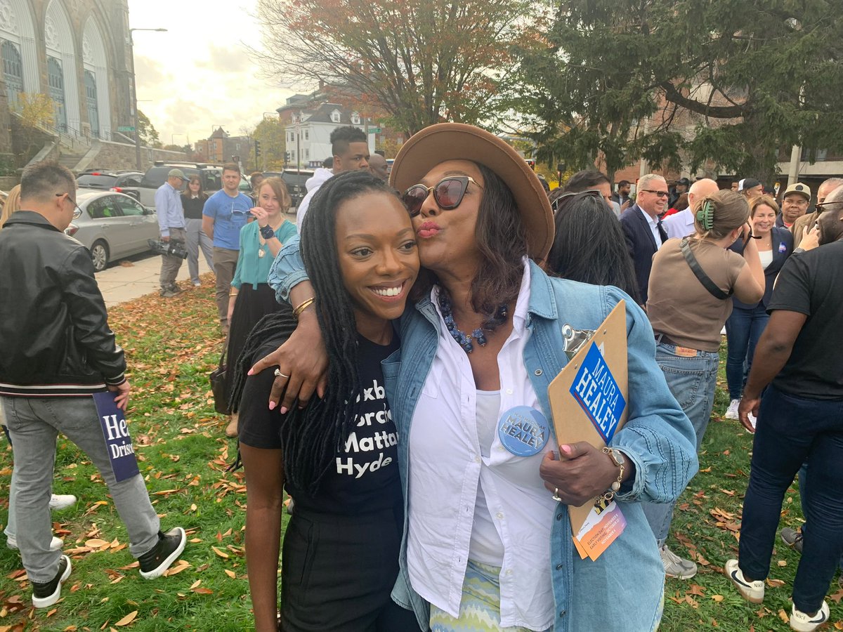 MalaikaLucien's tweet photo. Grandma and Mom knocked four packets this weekend. They also refuse to take their pins off.
GOTV is a family affair. #TeamHealey #bospoli #mapoli https://t.co/sTRVBjmNfi