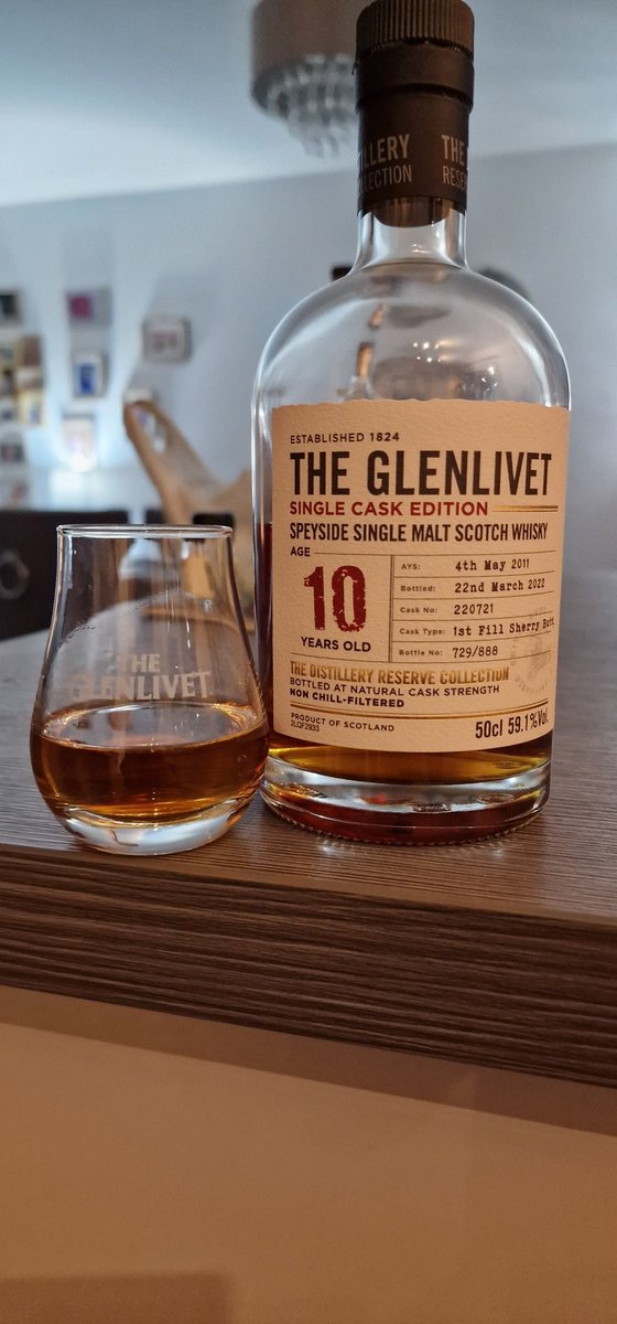 dnisbet250's tweet photo. Dram 241 of #Dram366
@TheGlenlivet #DistilleryOnly #SingleCaskEdition 
#DistilleryReserveSelection 
Lot of #Sherry going on, big hitter
8.75
#BuyADram Yes
#BuyABottle DoP
#Scotch #Whisky #SingleMalt #SingleCask https://t.co/mF9WKrz3J7