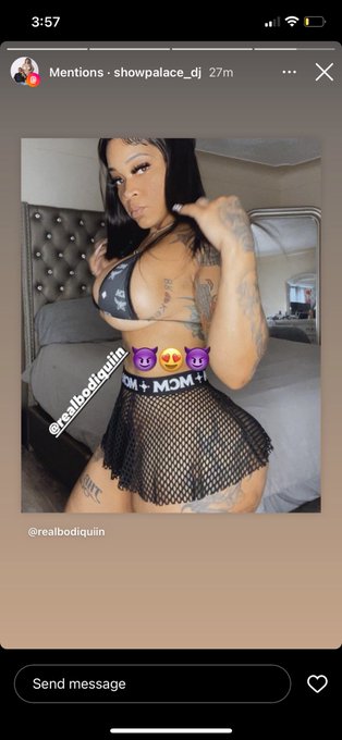 Wanna see what&rsquo;s under the skirt ??? https://t.co/ufQyt2ea96