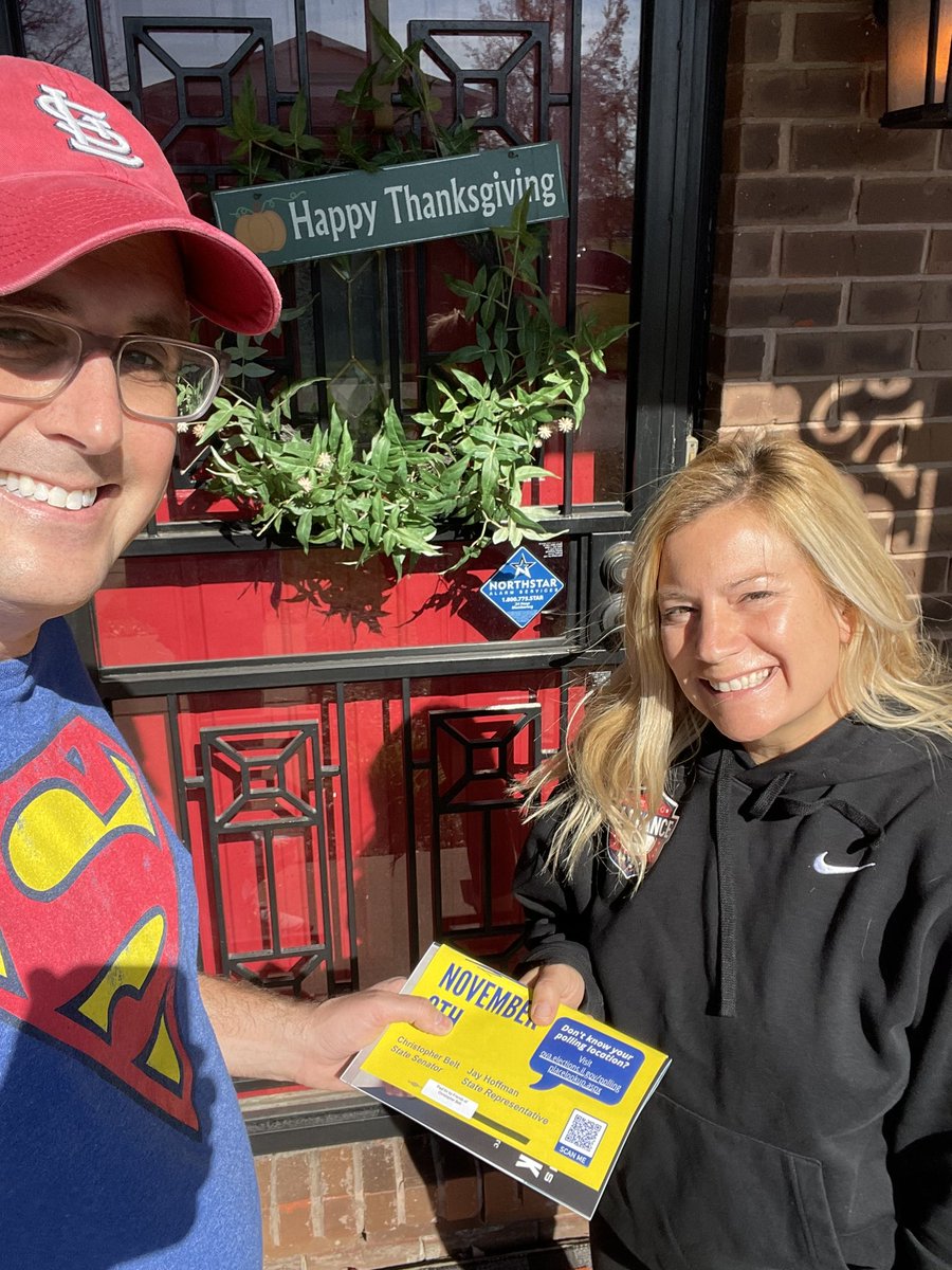 CyndiOberleDahm's tweet photo. The Southwest Area Council COPE Chair and local leaders are superheroes— they are getting the word out. Our democracy matters. Vote to protect it and vote YES for Workers’ Rights! #IFTVotes #SWACStrong #UnionStrong https://t.co/D9laVkKhwr