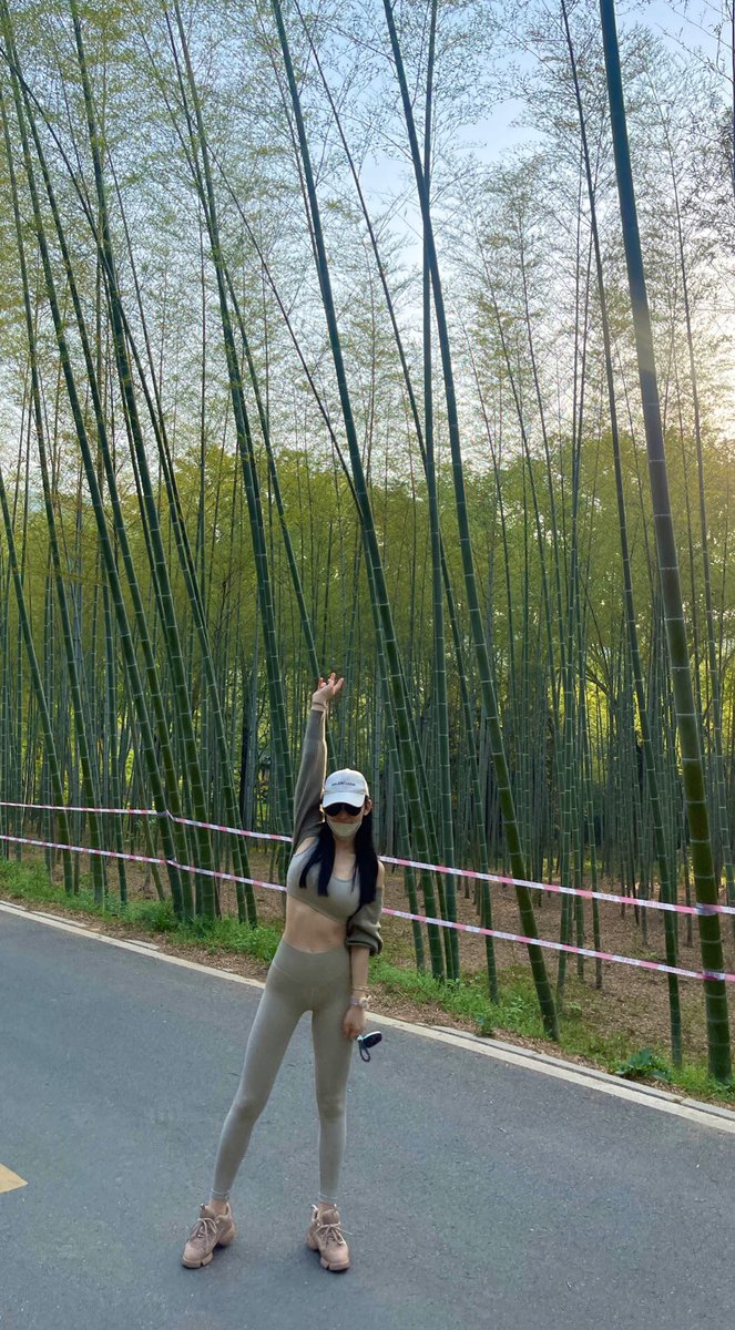 Yy1958643's tweet photo. 一个人炫耀什么，说明内心缺少什么。#河北 #廊坊 #健身 #瑜伽 #人妻 #交友 https://t.co/RZ0oke68Zh
