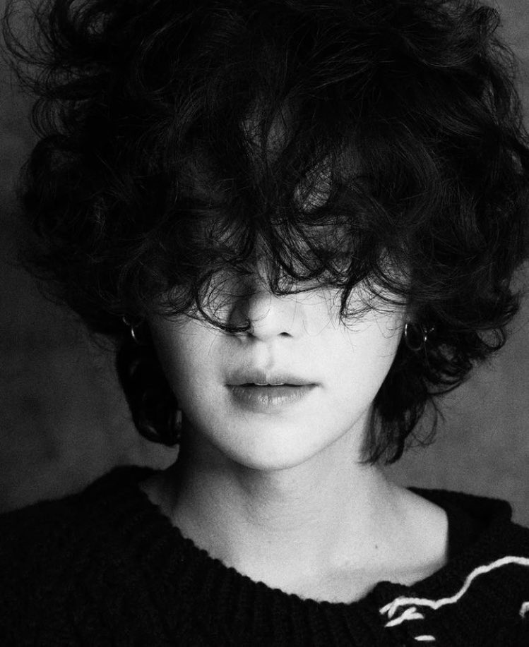 byAgustinaD's tweet photo. "Eu olhei para você e admirei você [...]"

— First Love

#SUGA #ARMYSelcaDay #ARSD @BTS_twt #12YearsWithYoongi https://t.co/Ovuco0RwFI