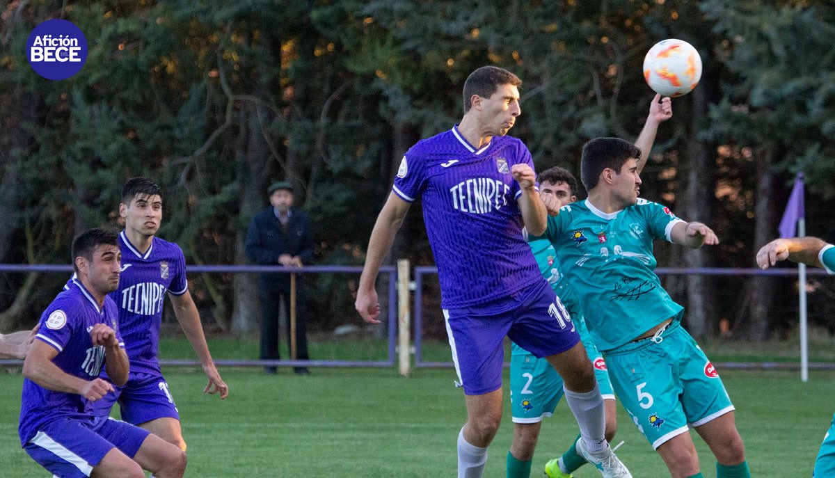 📸 Veintimilla pudo empatar. El remate de cabeza sacado en la linea por el defensa