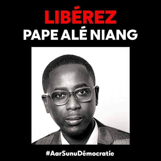 njaay_lahad's tweet photo. LIBEREZ LES OTAGES POLITIQUES 🇸🇳🚨❌

@Bakhdad @timatall @Mr_lamine_6c @LamineNdiay11 
#freeSpeech #freeSenegal #Senegal #Kebetu #Sonko https://t.co/9dbo4AHlzJ
