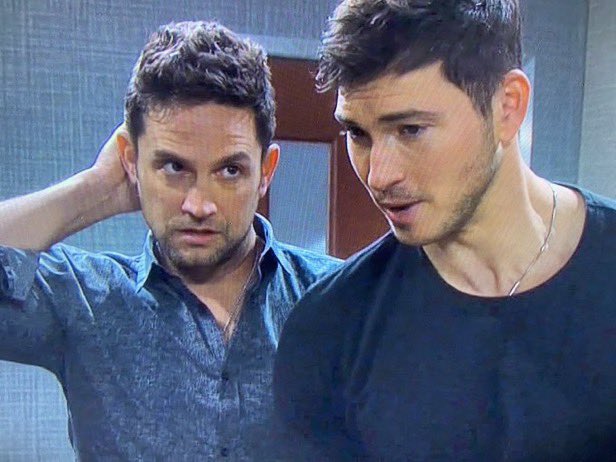 StephFedPats's tweet photo. Does Benjamin know Jake is no longer with us? 😜🤔🥺
#Bake @BrandonBarash @MrRobertScott https://t.co/vdBClj1b3w