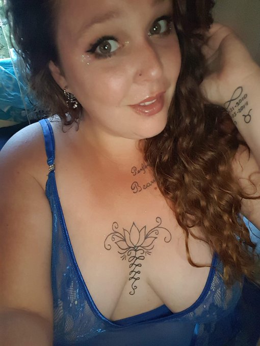 Feeling Cute 😋#curvesarebeautiful #loveyourcurves #curvygirl #bopo #curvymodel #loveyourbody #thickgirl<a href="/tag/curvesarebeautiful"class="tags">#curvesarebeautiful</a><a href="/tag/loveyourcurves"class="tags">#loveyourcurves</a><a href="/tag/curvesfordays"class="tags"><span>#curvesfordays</span></a><a href="/tag/bbw"class="tags"><span>#bbw</span></a><a href="/tag/loveyourbody"class="tags"><span>#loveyourbody</span></a><a href="/tag/curvygirl"class="tags"><span>#curvygirl</span></a><a href="/tag/curvygirls"class="tags"><span>#curvygirls</span></a>