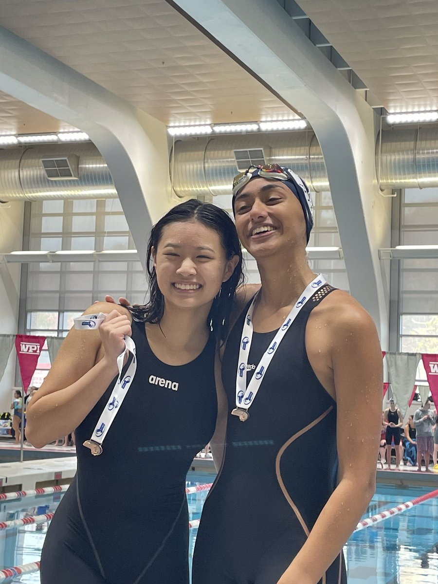 FlyersSwimDive's tweet photo. Congrats to the girls on a solid 7th place finish at South Sectionals today. Lots of lifetime bests today! @FHSFlyersSports @FramSource https://t.co/RhdHmBvMfK