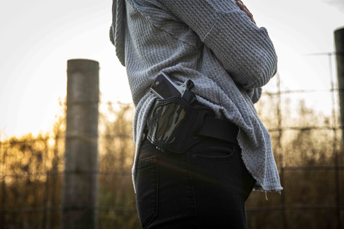 1791Gunleather's tweet photo. Casual Carry Sunday.
.
https://t.co/gYWENdIfD5
.
#1791gunleather #2ndamendment #2a #pro2a #holster #guns #tactical #freedom #gunlife #edc #concealedcarry #concealcarry #gunshow #armed #merica #pewpewpew #gunsdaily #gunsofinstagram #empowered2a #police #military #blueline https://t.co/1nt3z69hJV