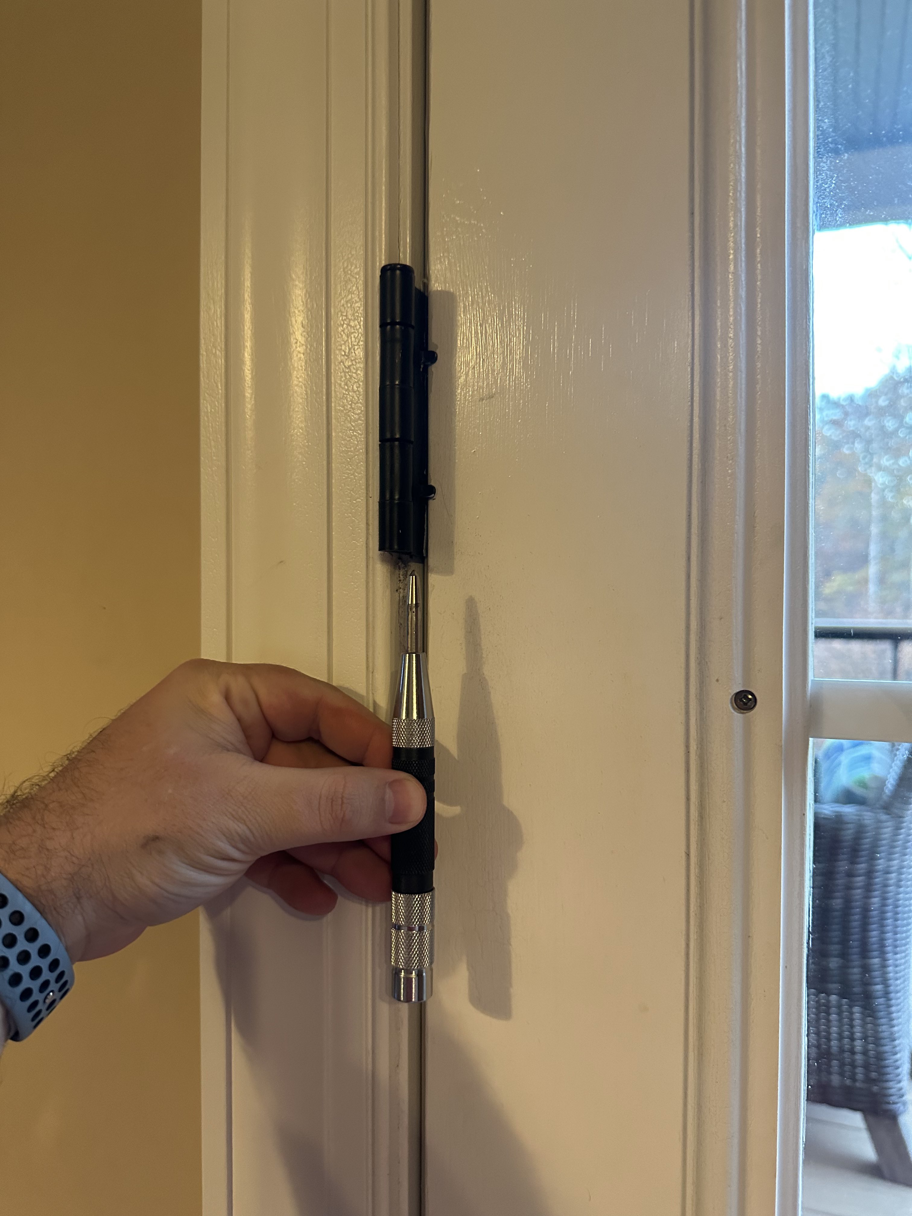 Nick_Craverinfosec.exchange on Twitter "Alrighty, bad door latch